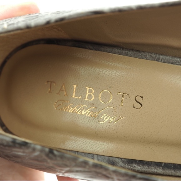 Talbots sz 8.5 gray croc embossed platform heels - Picture 5 of 7